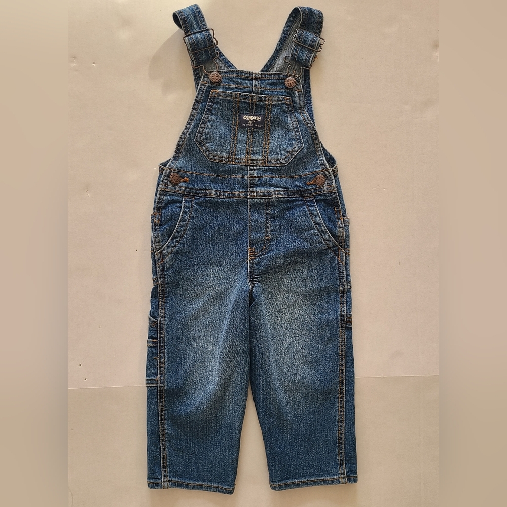 OshKosh B’gosh Denim Overalls 2T Carpenter Blue Adjustable Straps.
